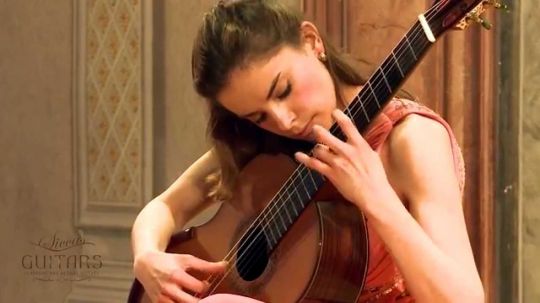 Ana Vidovic plays Asturias by Isaac Albéniz
