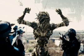 District 9 - Uzaylı İşçiler